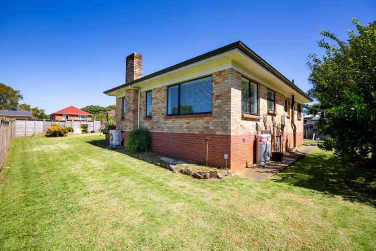 23 Kennelly Crescent Pukekohe_14