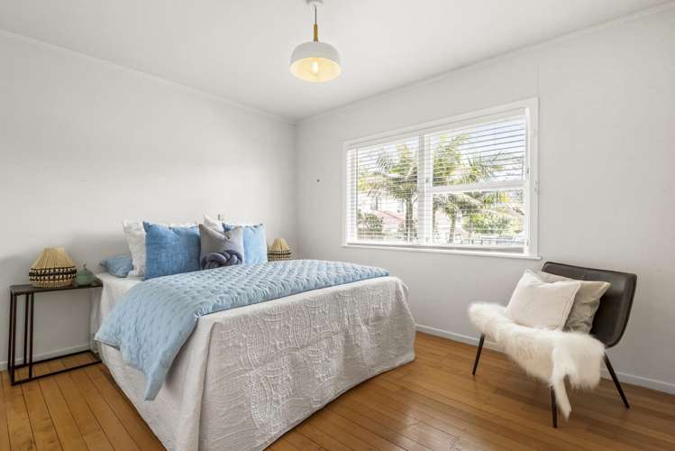 2/134 Onewa Road Northcote_8