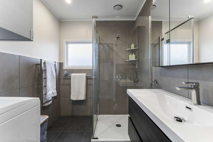 1/84 Barrack Road Mount Wellington_15