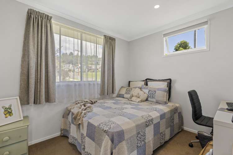 11 Besley Place Acacia Bay_10