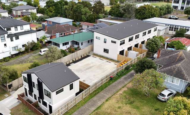 2/15 Toru Street Te Atatu Peninsula_3