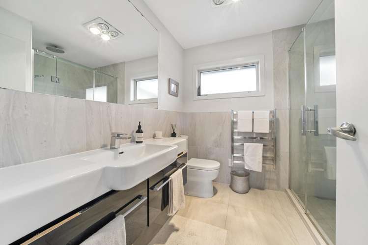 4 Covic Avenue Blockhouse Bay_11