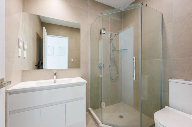 6 Moki Place Long Bay_15
