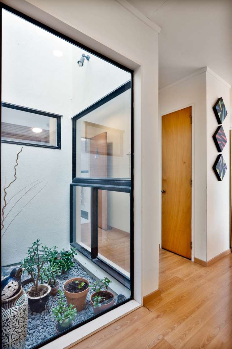 22 Greenvalley Rise Glenfield_9