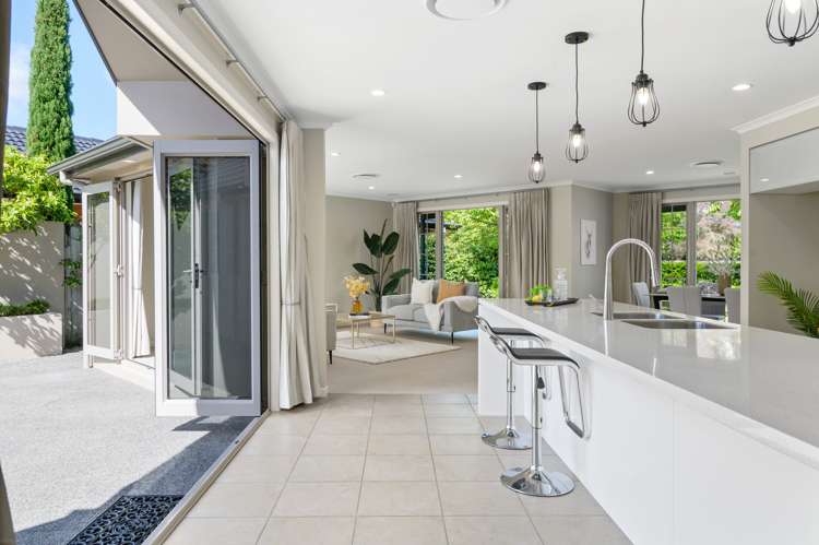 75 Huntington Drive Huntington_5