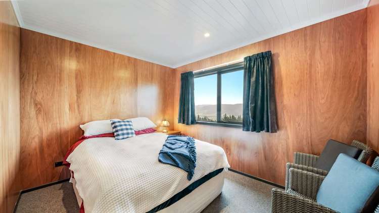 Tahakopa Valley Road Catlins Surrounds_17