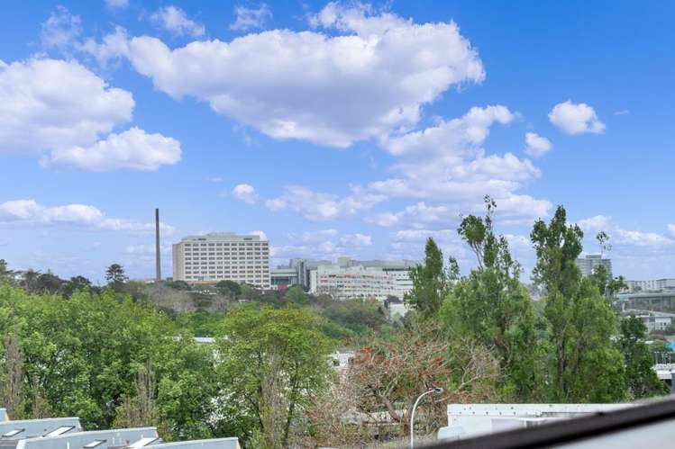 4d/10 Augustus Terrace Parnell_18