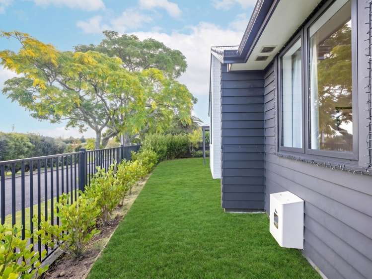 73A Houchens Road Glenview_6