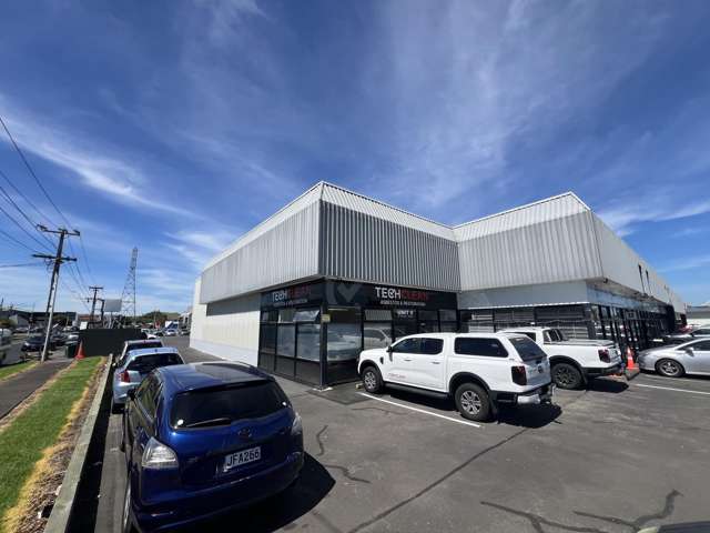 Prime Onehunga corner unit