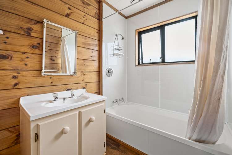 82a Grand Vue Road Kawaha Point_5