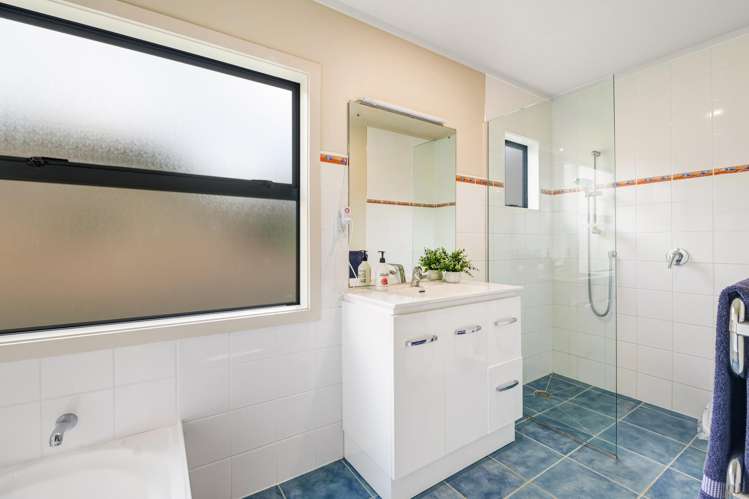 11 Pineview Lane Helensville_15