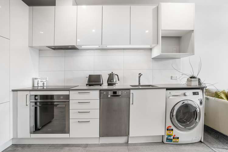 303/11 Akepiro Street Mount Eden_9