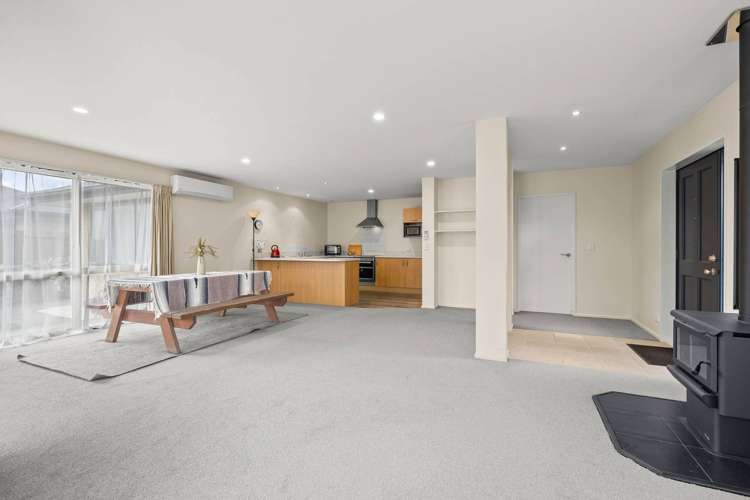 17 Bowen Street_4