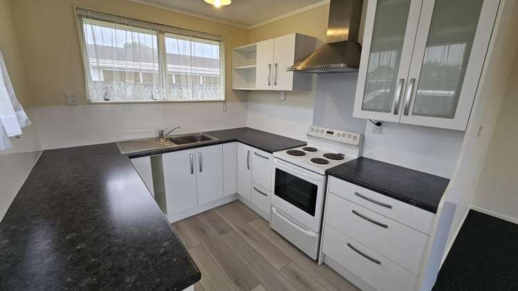 6 Glamis Avenue Bell Block_2