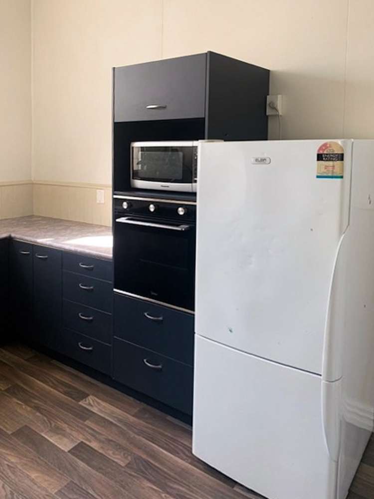 12 High Street Bulls_7