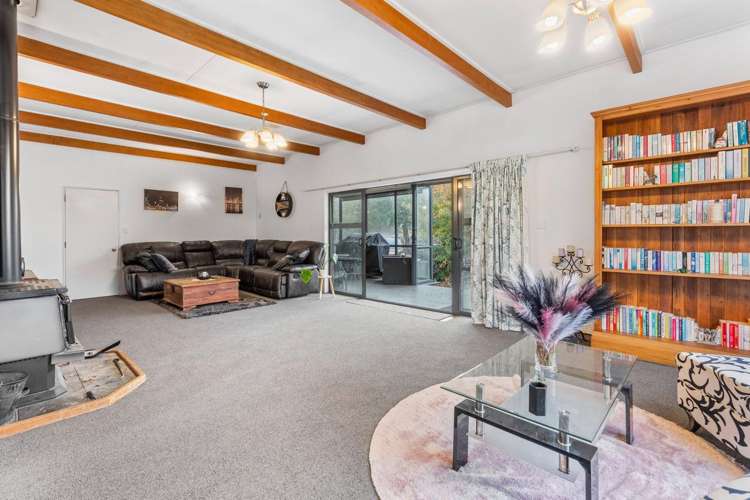 22 Dukes Road North_4