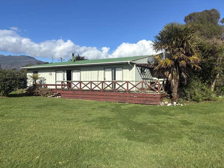 269 Utopia Road_3
