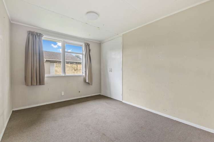 69 Alexander Crescent Otara_6