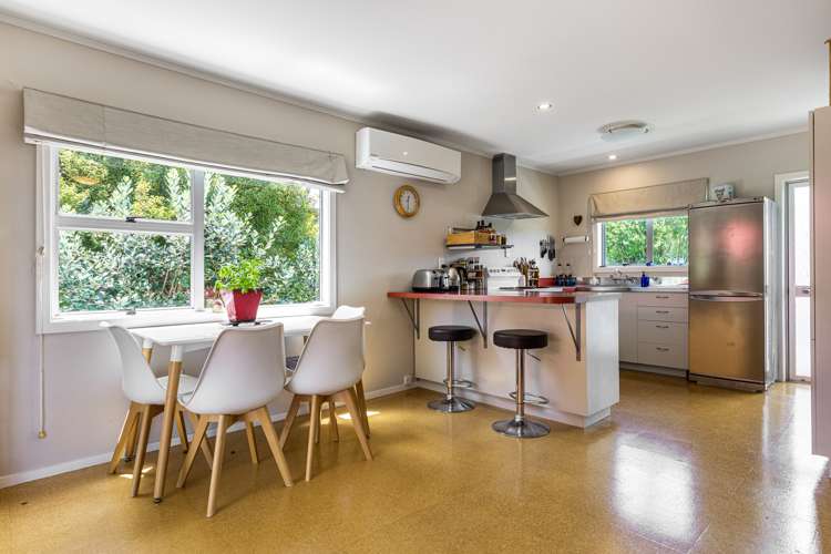 4 Hartley Avenue Onetangi_11