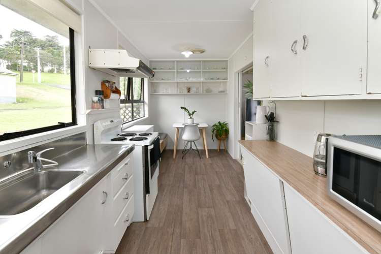 30 Downer Street Helensville_12