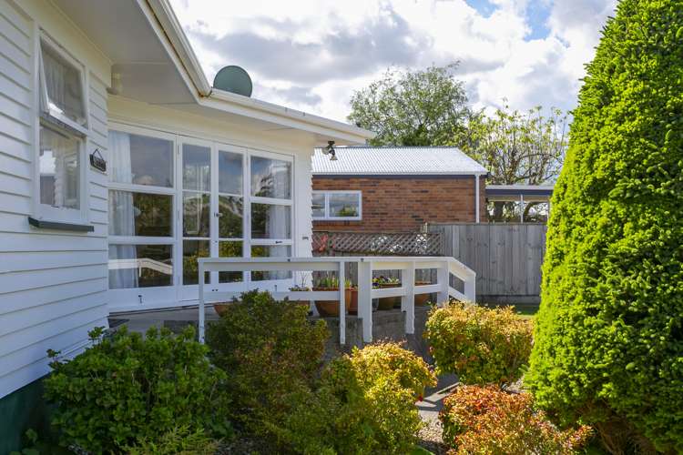 63 Hinemoa Avenue Taupo_16