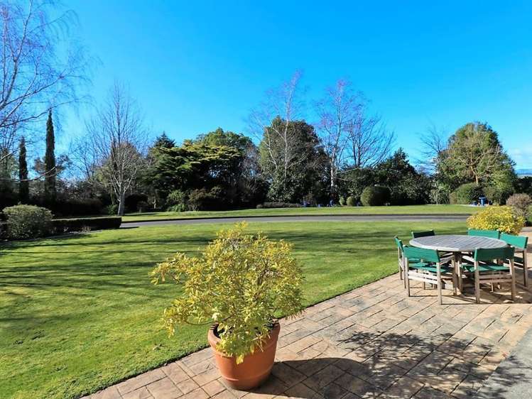 64 Richmond Road Carterton_2