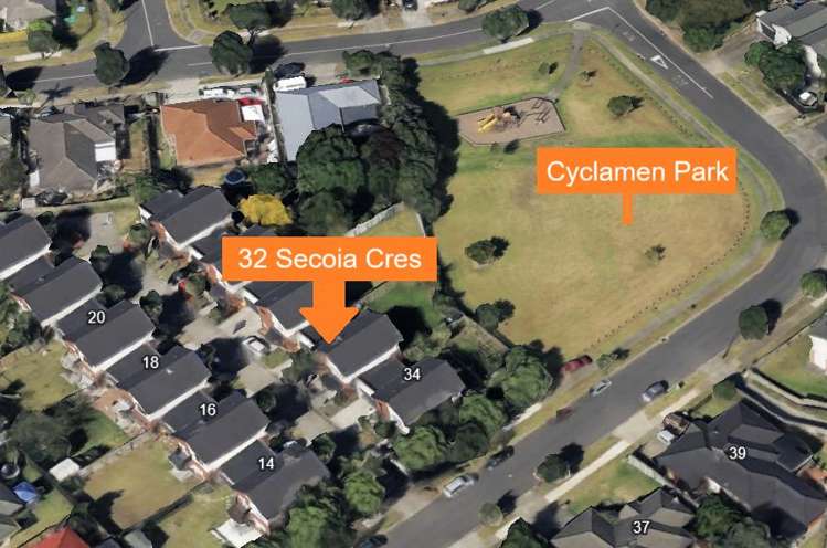 32 Secoia Cres Mangere Central_25