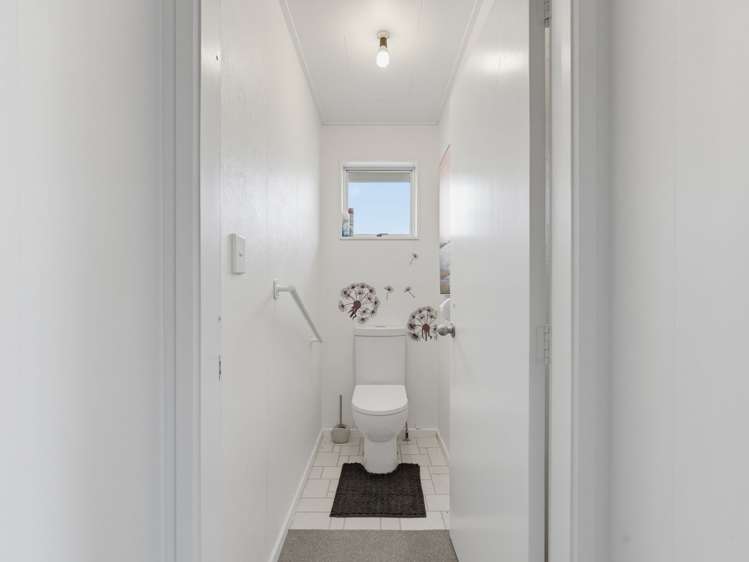 263 Main Street Mataura_22