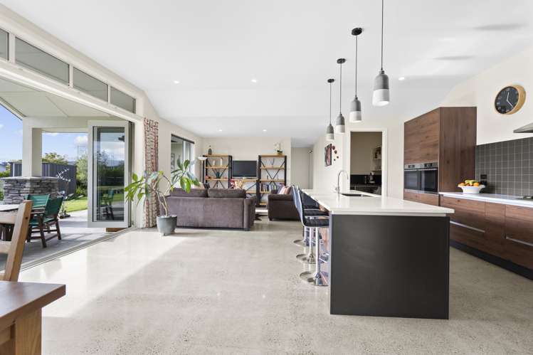 13 Alan Livingston Drive Cambridge_1