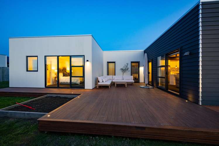 14 Monaco Grove Fitzherbert_18