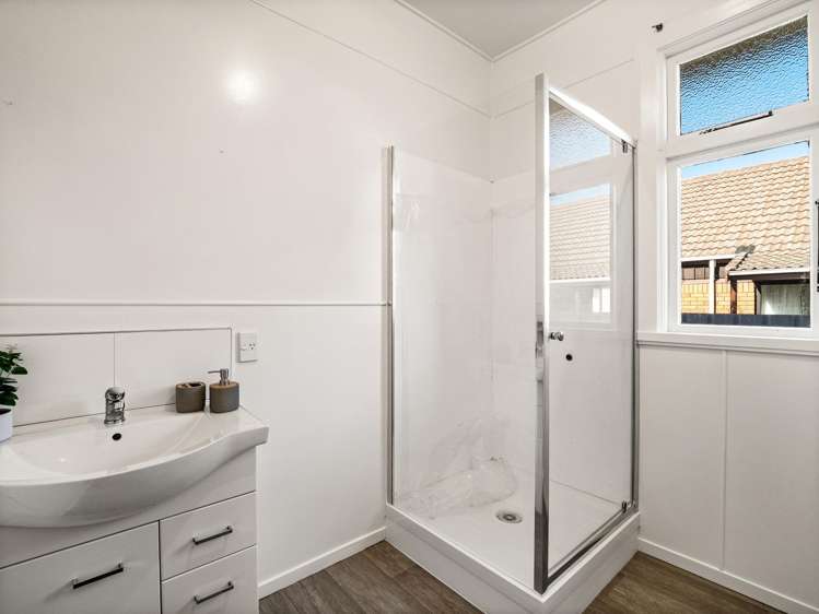 56 Gordon Road Mosgiel_18