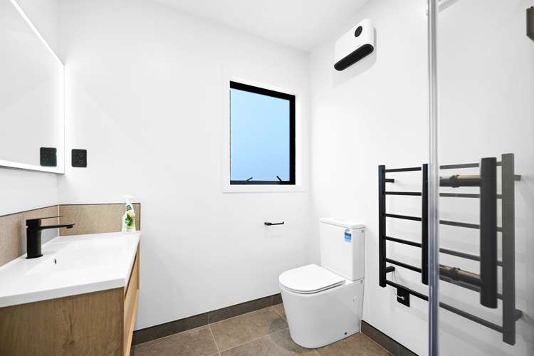 5 Earp Crescent Chartwell_14