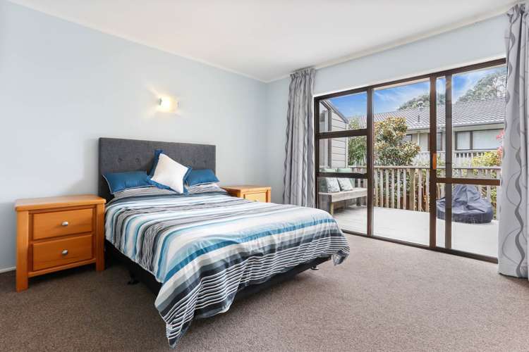 2/5 Sharon Road Waiake_10