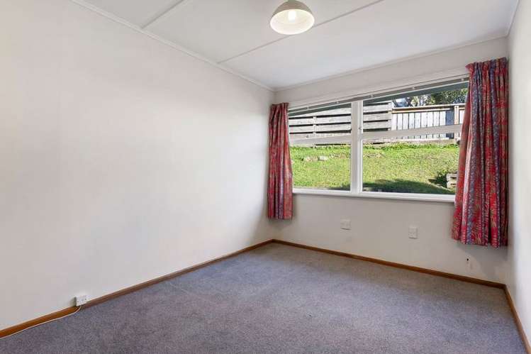 19 Diane Grove Paparangi_9