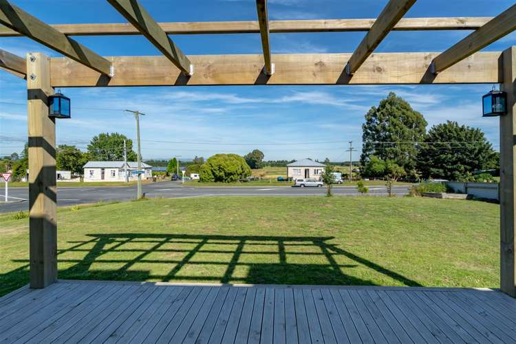 108 Eddystone Street Kaitangata_3