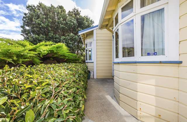 547 Adelaide Road Berhampore_1