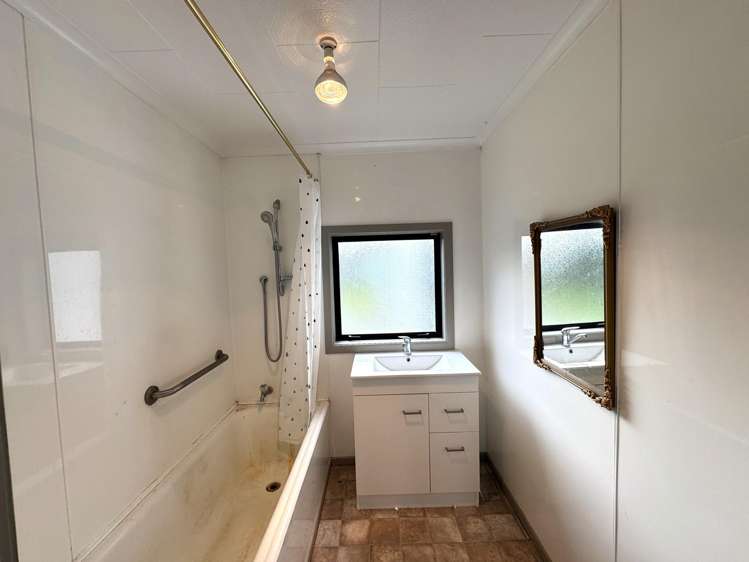 47 Lowestoft Street Balclutha_10