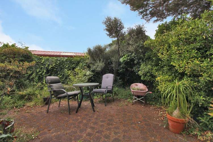 12 Naver Place Papakowhai_17