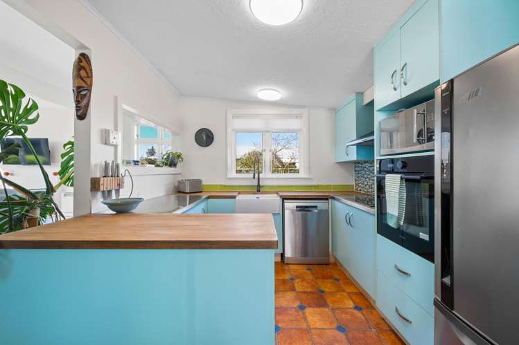 17 Mowat Street_3