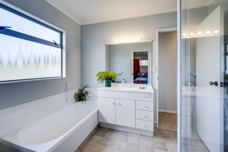 3 Ellerslie Place Taradale_12