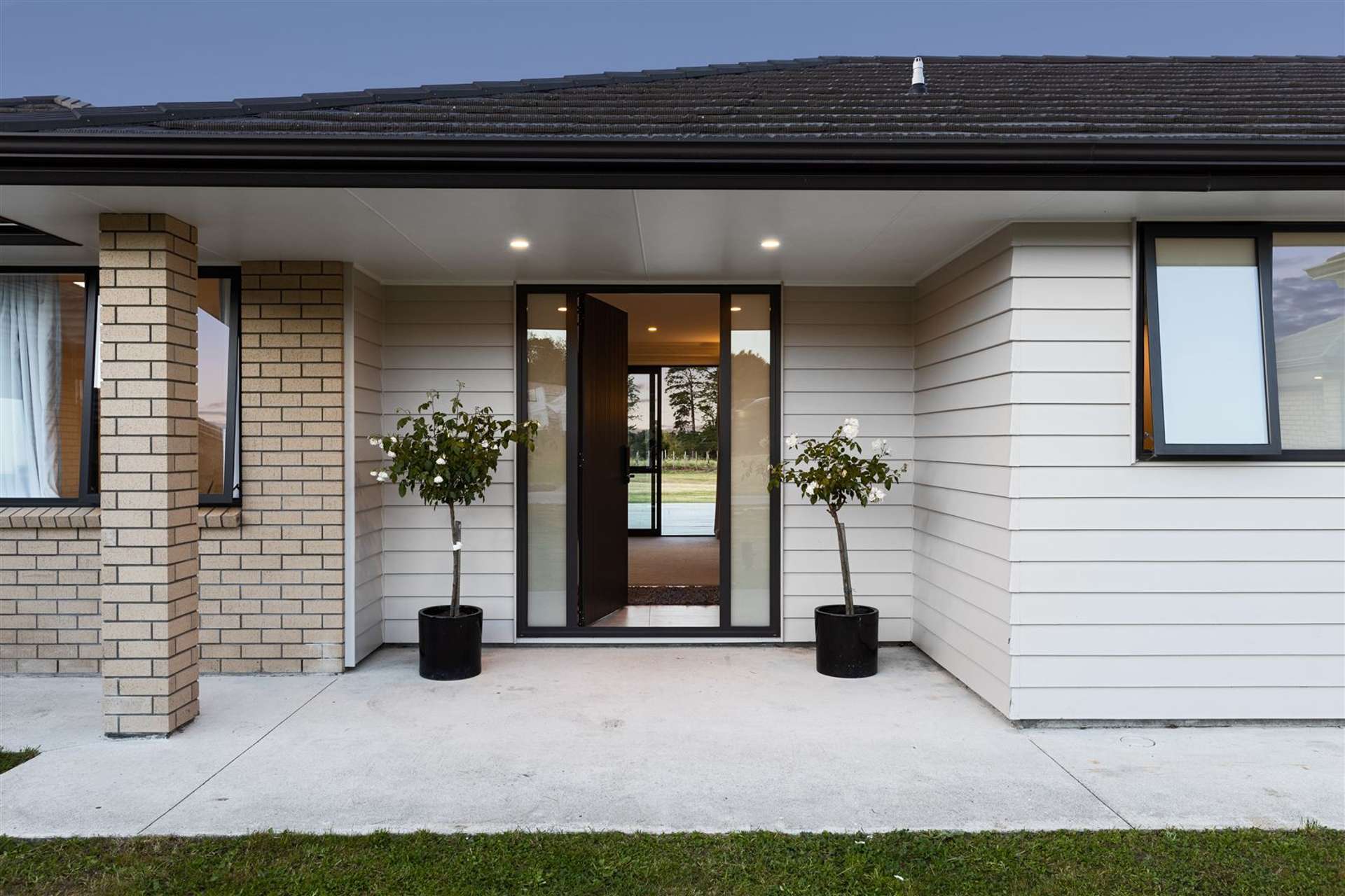 1 Three Oaks Drive Dairy Flat_0