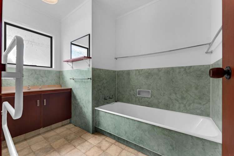 946 Coatesville Riverhead Highway Riverhead_14