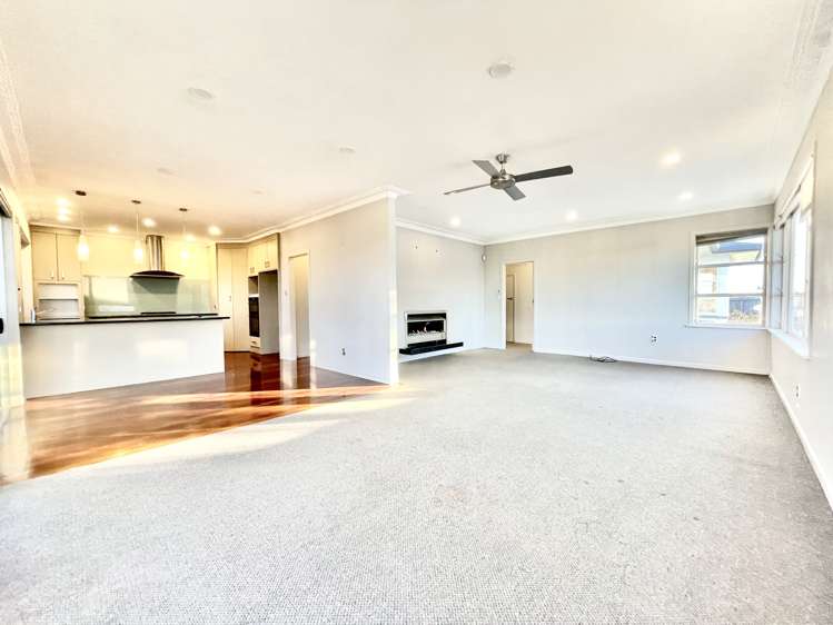 1/213 Te Atatu Road Te Atatu South_9