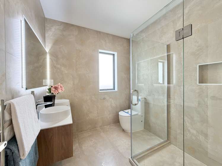 94 Huanui Drive Orewa_18