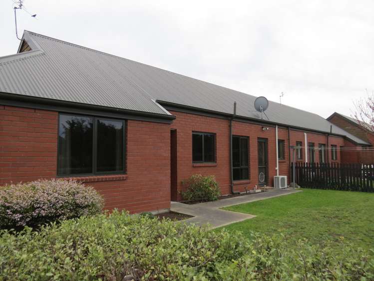 11/28 James Street Lincoln_9