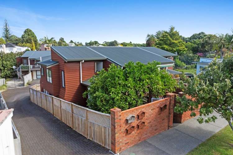 1/11 Woodhall Road Epsom_24