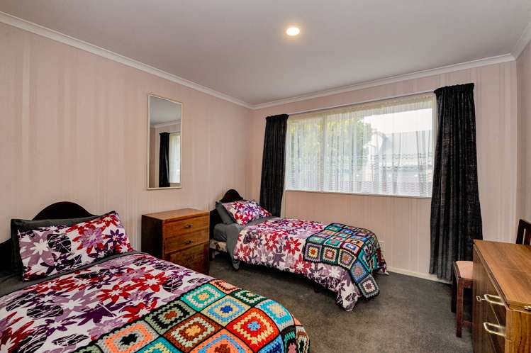 37d Eastbourne Street Caversham_12