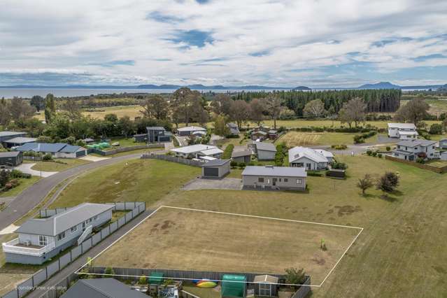 17 John Norrie Place Motuoapa_2