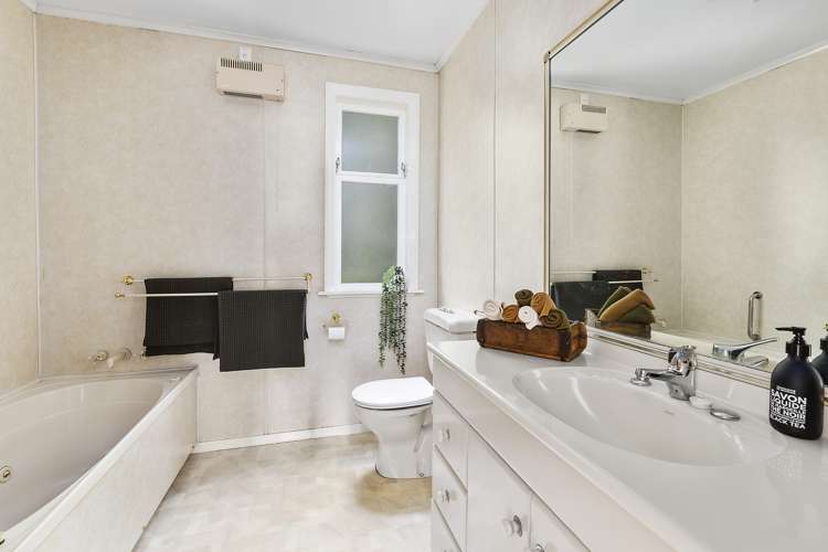 25 Tai Paku Paku Road Karaka Bays_23