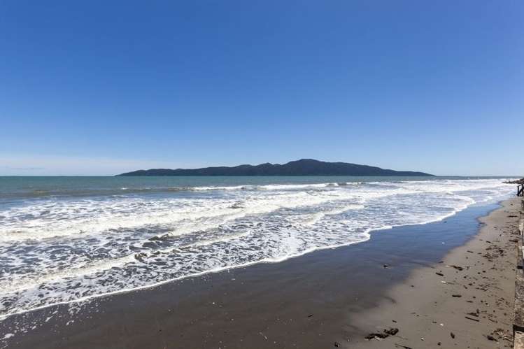 51 Wharemauku Road Raumati Beach_16